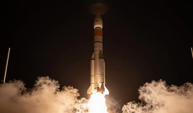 CZ-12B: el primer cohete chino que desafía al Falcon 9